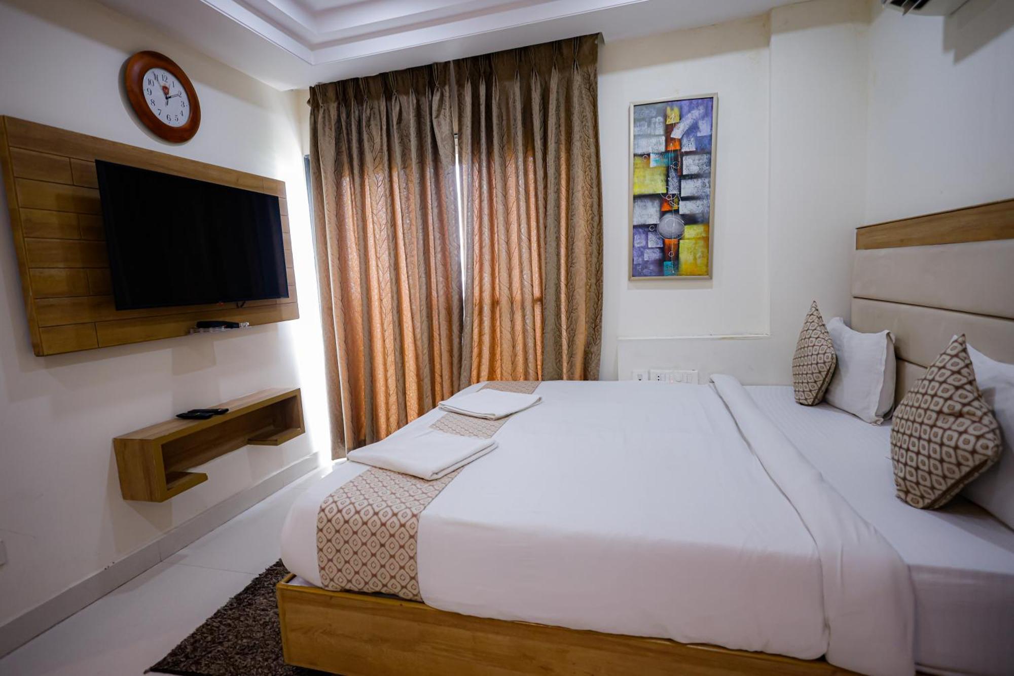 M Square Hotel Haïdarabad Extérieur photo